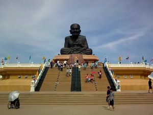 Wat Huay Mong Kol